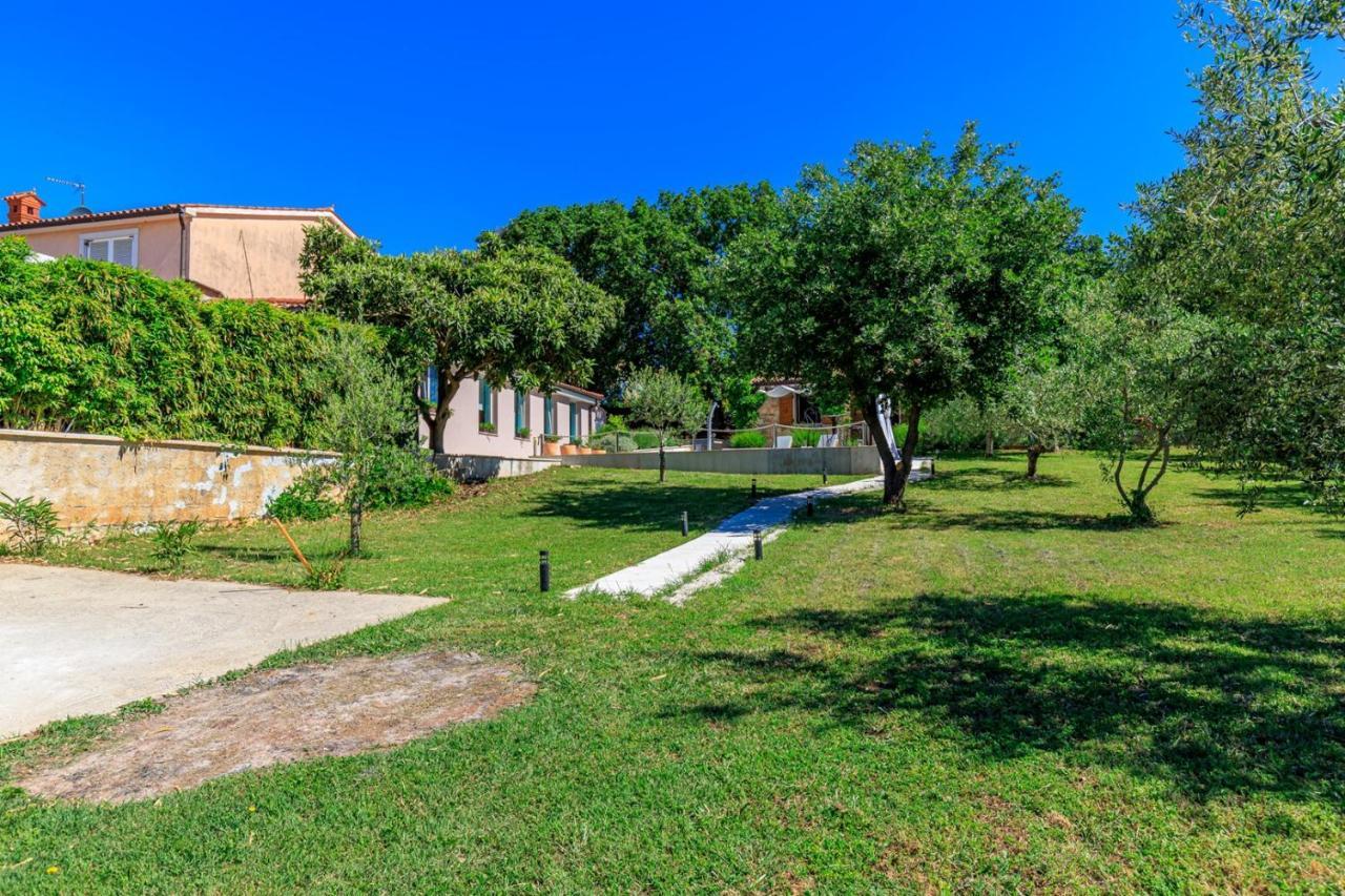 Villa Morena Пула Экстерьер фото